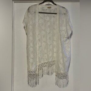 Chic White Lace Fringe Cardigan
